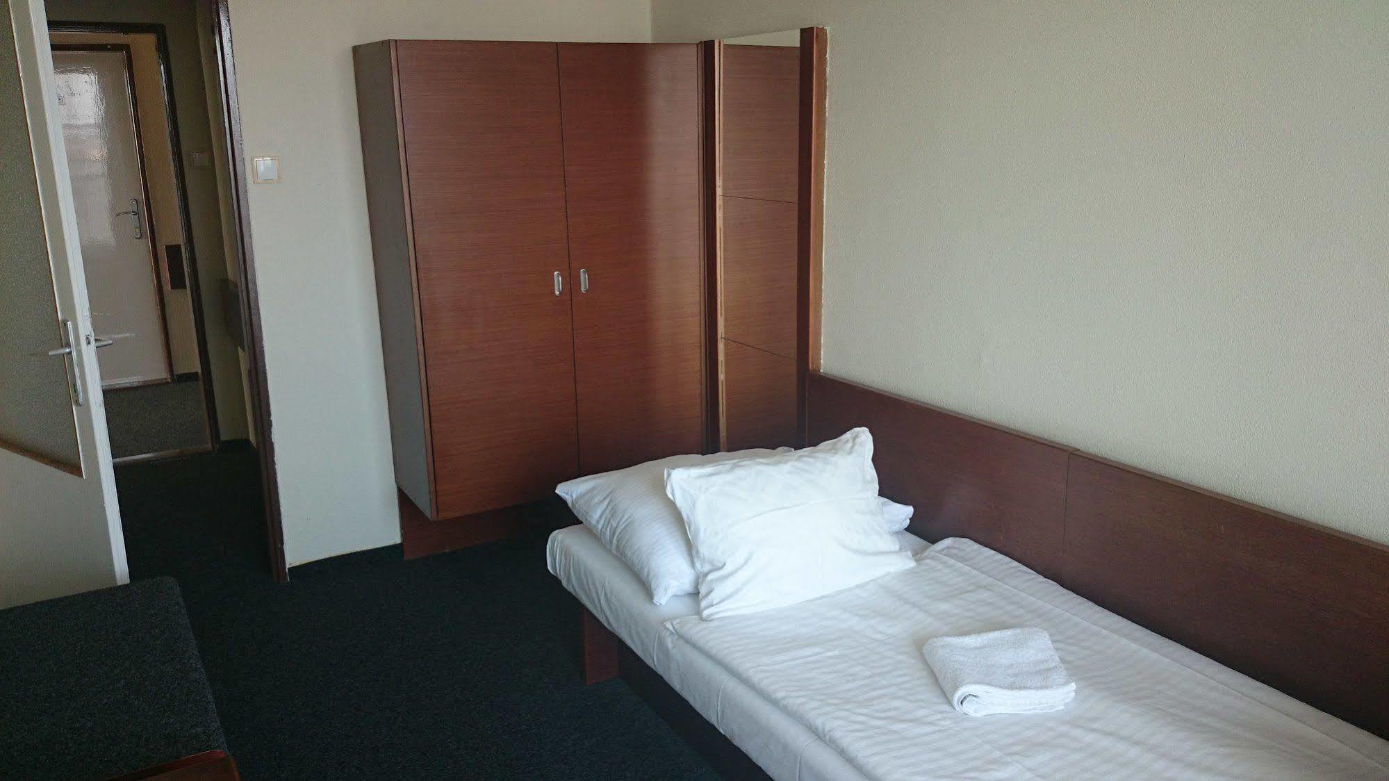 Hotel Retro 3*